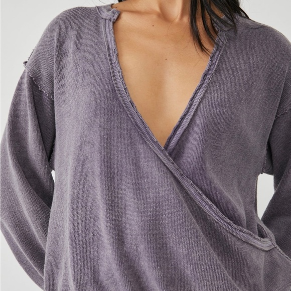 Free People Knit Anyway Wrap Tee Shirt Relaxed Slouchy Fallen Fig Purple L NWT - Picture 3 of 7